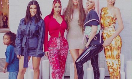 Foto de la Familia Kardashian and Jenner para el Album 2021